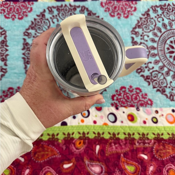 Stanley Speckled Cream 40 oz - Picture 2 of 4